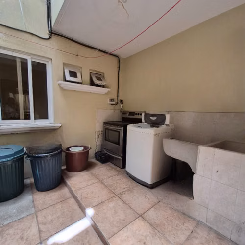 Casa de esquina en venta Km. 18 Carretera Salvador