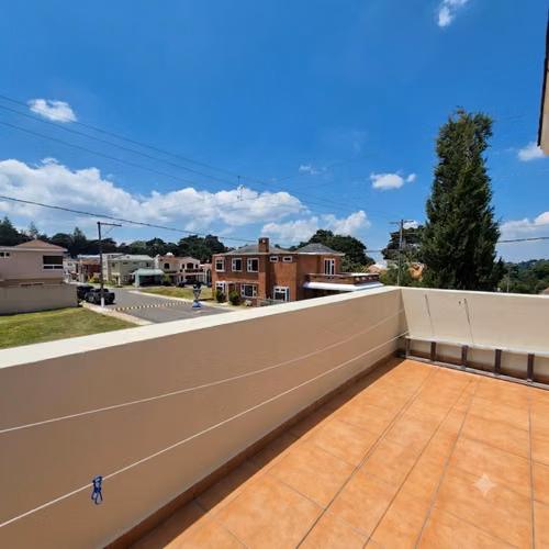 Casa de esquina en venta Km. 18 Carretera Salvador