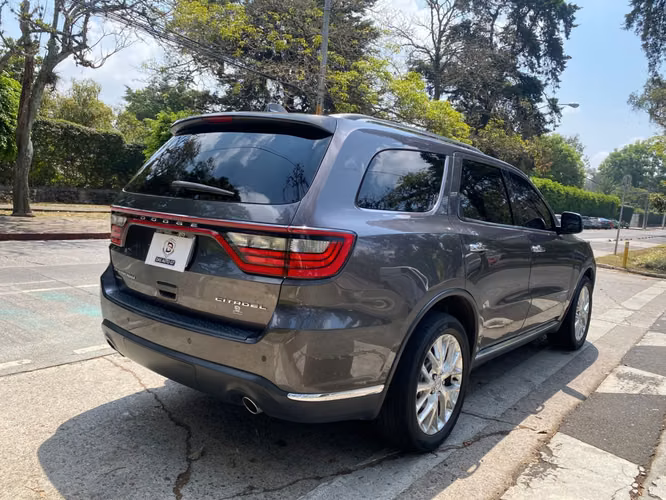 Dodge Durango Citadel de Agencia Modelo 2015