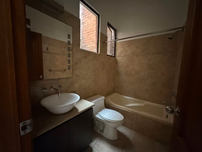 CASA EN VENTA EN CAES KM 20.5 LA FORESTA 4 HAB Y JARDIN - Imagen 9
