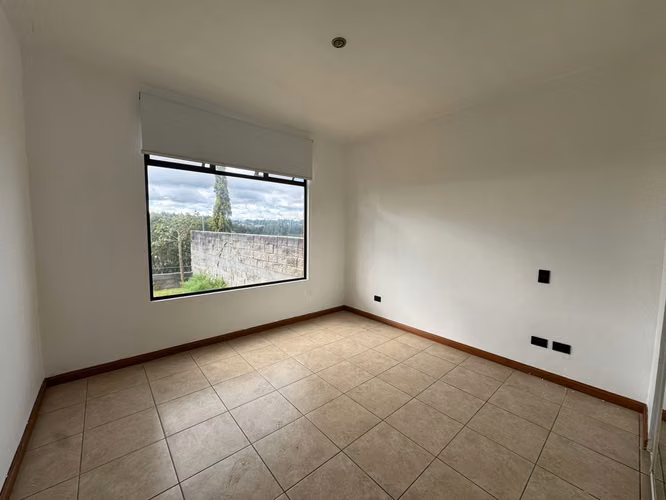 CASA EN VENTA EN CAES KM 20.5 LA FORESTA 4 HAB Y JARDIN - Imagen 16