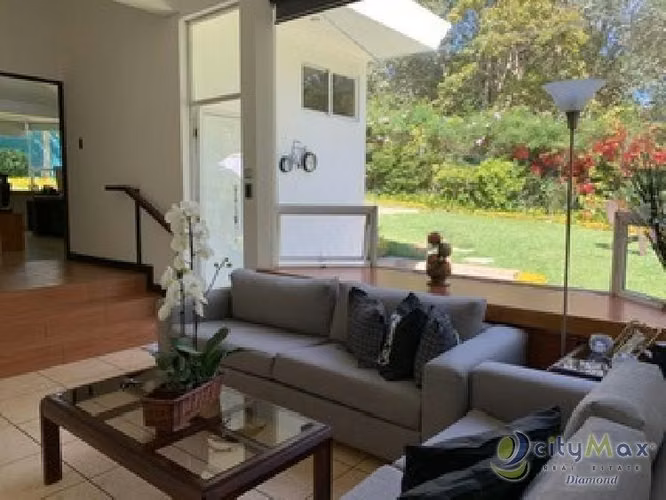 Casa en venta de un nivel en Lomas de San Rafael km. 16