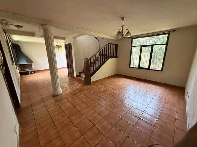 Casa en Renta en Antigua Guatemala – Valle de Santiago cerca de Telares