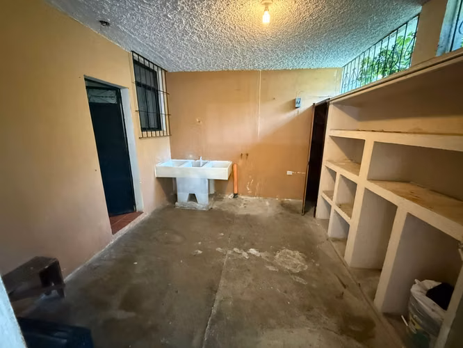 Casa en Renta en Antigua Guatemala – Valle de Santiago cerca de Telares