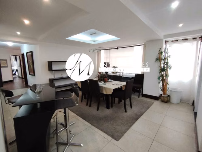 Apartamento amplio en venta zona 10 de 3 Dormitorios