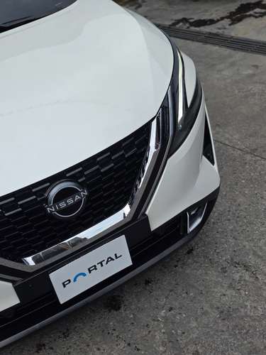 NISSAN QASHQAI AWD 2024 COLOR BLANCO CON NEGRO - Imagen 13