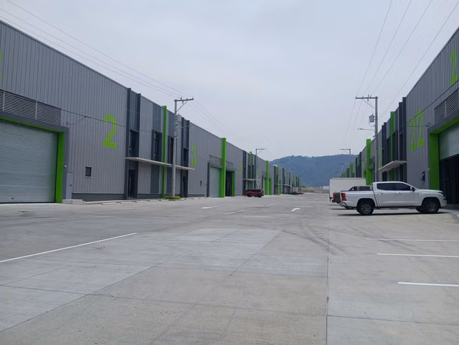 Alquiler de Ofibodegas desde 734m² hasta 1,422m² en Parque Industrial GAMMA CA-9, Amatitlán - Imagen 2
