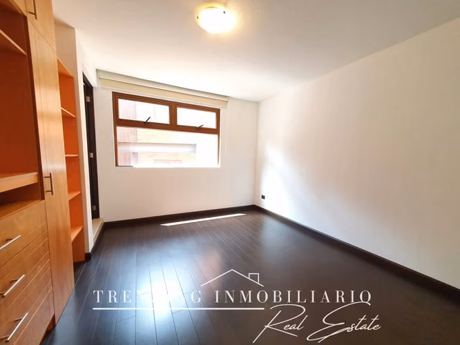 Apartamento en renta zona 16 Altos de La Montaña 3 habitaciones + 2 parqueos + 208 m² - Imagen 6
