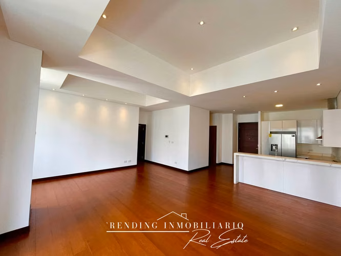 Apartamento en venta zona 16 edificio Nogales de Cayalá de 3 habitaciones + 2 parqueos