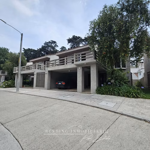 Casa en renta Carretera a El Salvador Villas del Campo de 3 habitaciones + 2 parqueos