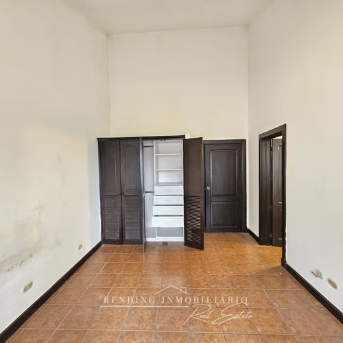 Casa en renta Carretera a El Salvador Villas del Campo de 3 habitaciones + 2 parqueos