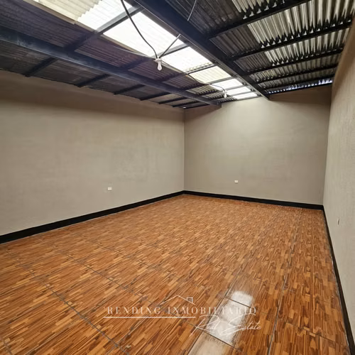Casa en venta en zona 7 Quinta Samayoa 5 habitaciones + 250 Metros2 de construcción