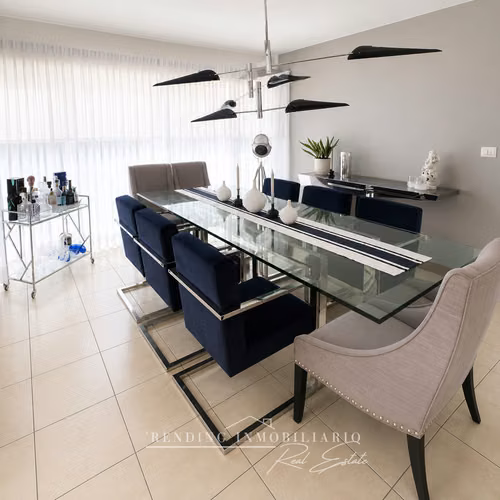 Casa en renta en zona 16 Condominio Campos de San Isidro de 4 habitaciones + 2 parqueos