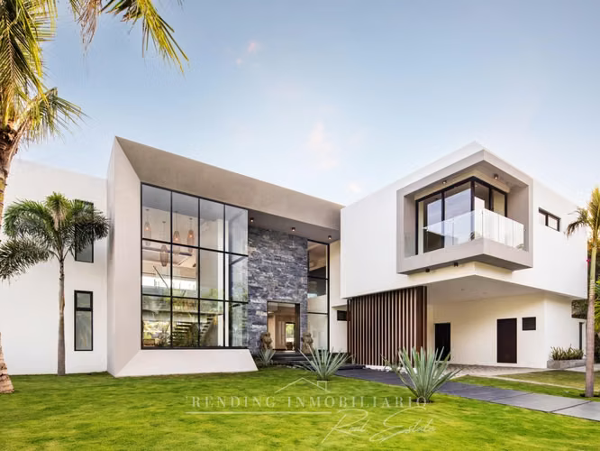 Casa en venta frente al canal en Juan Gaviota, Marina del Sur amueblada, Puerto San Jose
