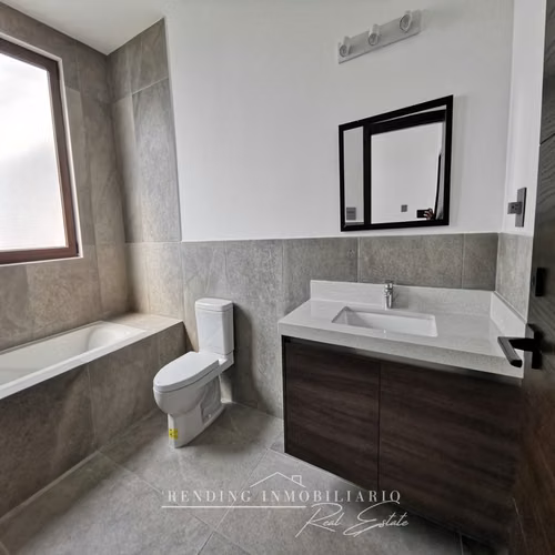 Apartamento en renta zona 16 edificio Magnolias de Cayalá de 3 habitaciones + 2 parqueos