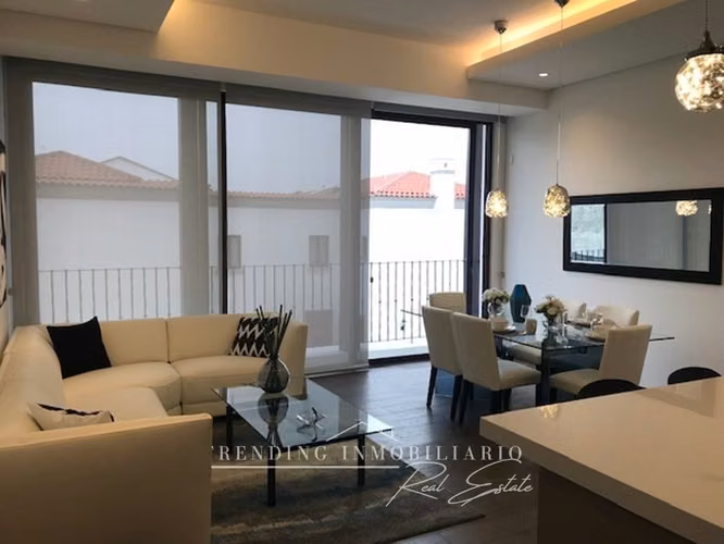 Apartamento en renta zona 16 edificio Belesa de Cayalá de 2 habitaciones + 2 parqueos