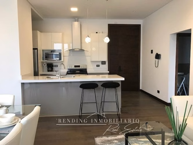 Apartamento en renta zona 16 edificio Belesa de Cayalá de 2 habitaciones + 2 parqueos