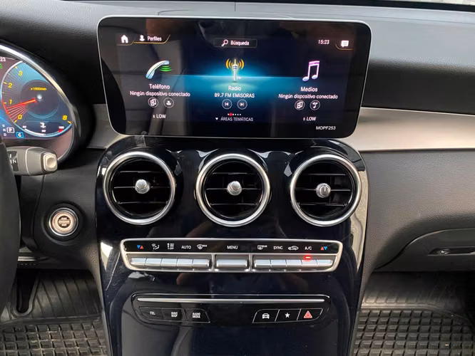 Mercedes-Benz GLC 200 4Matic Agencia Modelo 2020