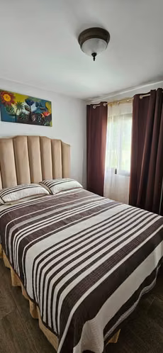Encantadora casa amueblada en renta dentro de condominio residencial en Alotenango.