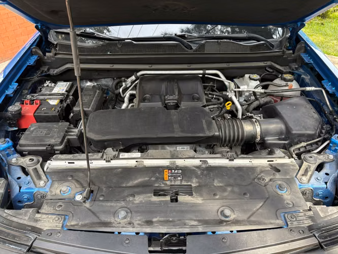 Chevrolet Colorado Trail Boss 4x4 con 7,500 millas año 2024