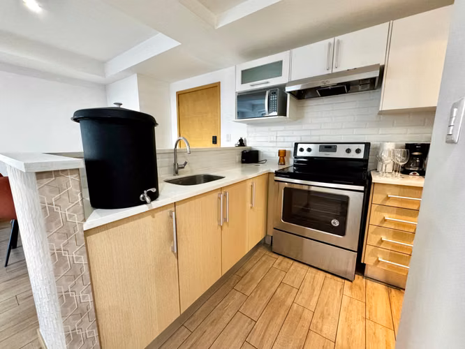 Amplio apartamento en venta en zona 10! - Imagen 9