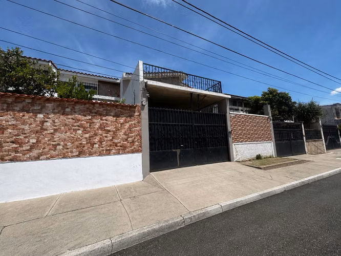 MOTNE MARIA III sell house security / amplitude