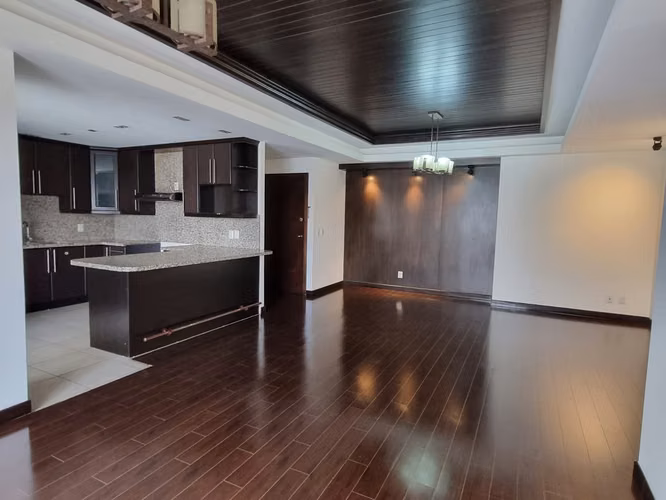 ALQUILO APARTAMENTO EN ZONA 14 ATTICA