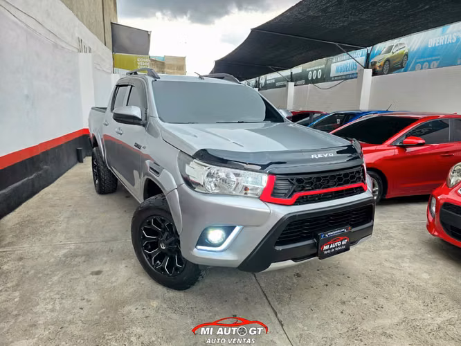 TOYOTA HILUX 4X4 DE AGENCIA 2020