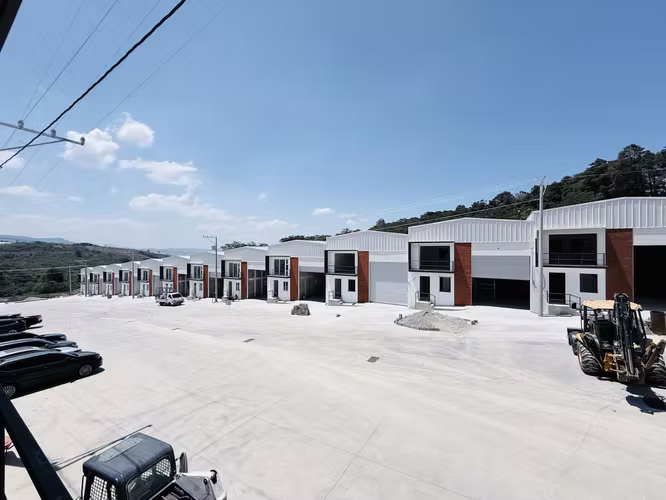 OFIBODEGAS PARA ESTRENAR, CAES DESDE 282Mt2 / COMPLEJO INDUSTRIAL