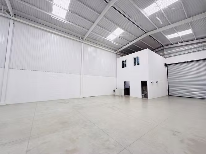 OFIBODEGAS PARA ESTRENAR, CAES DESDE 282Mt2 / COMPLEJO INDUSTRIAL