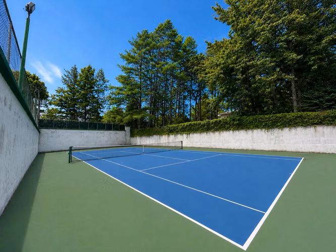 Venta Casa en Muxbal de 4 habitaciones con cancha de tenis - Imagen 8