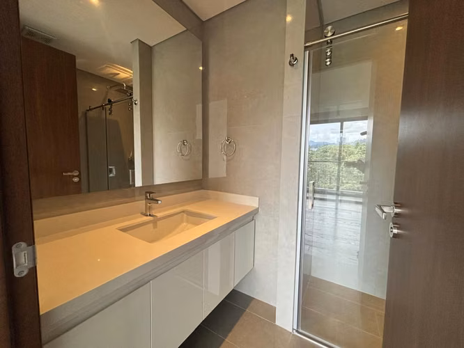 ALQUILO APARTAMENTO EN AZORES ZONA 15 VH 2, AMPLIO BALCON - Imagen 12