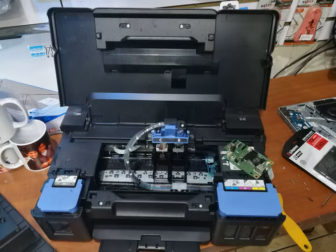 ¡Reparaciones Básicas y configuración en la comodidad de tu hogar!  Computadoras, Impresoras, Televisores, Electrónicos y Electricidad.