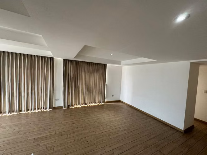 APARTAMENTO EN CITY HAUS ZONA 10 - 3 HAB CON BAÑO CADA UNA LISTO PARA MUDARSE PV - Imagen 2