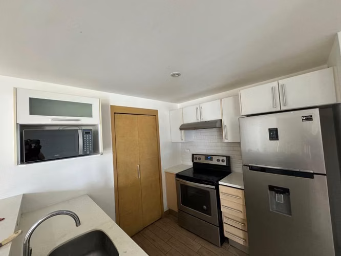 APARTAMENTO EN CITY HAUS ZONA 10 - 3 HAB CON BAÑO CADA UNA LISTO PARA MUDARSE PV - Imagen 3