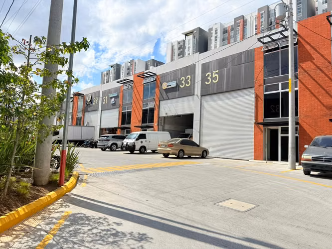 Ofibodega en Renta. zona 4 Mixco. Zona de Negocios San Nicolas