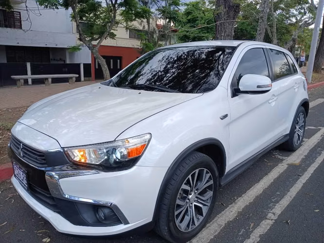 MITSUBISHI OUTLANDER SE SPORT  2016