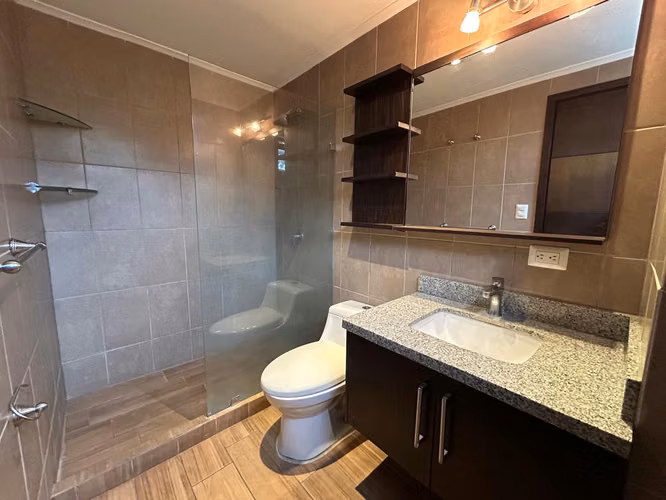 VHII EDIFICIO AGORA apartamento 100m2 excelente ubicaciòn/estado vista panorámica al volcán