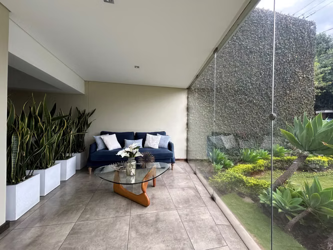 VHII EDIFICIO AGORA apartamento 100m2 excelente ubicaciòn/estado vista panorámica al volcán