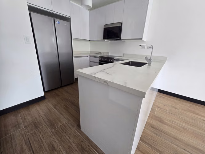 ALQUILER DE APARTAMENTO EN LIRIOS DE CAYALA ZONA 16