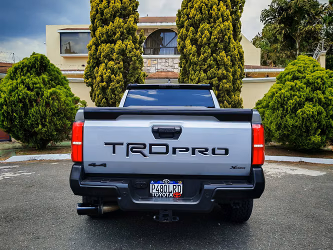TOYOTA TACOMA XP SERIES, 4X4 MODELO 2025