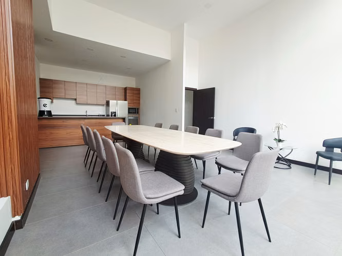 APARTAMENTO AMUEBLADO PARA ESTRENAR EDIFICIO ARLES 57MTS2,  2 DORMITORIOS, ZONA 15