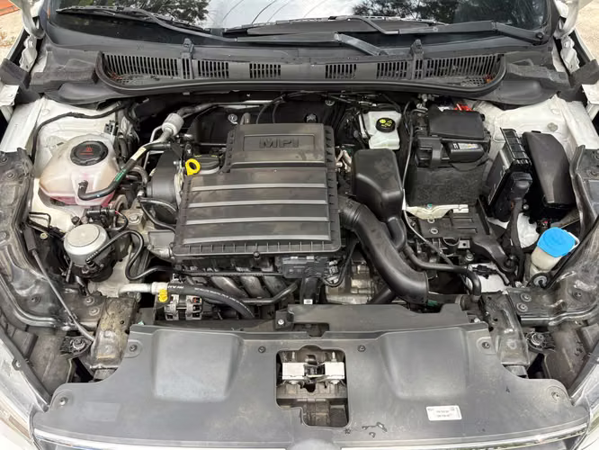 Volkswagen Virtus mecanico año 2022 de agencia