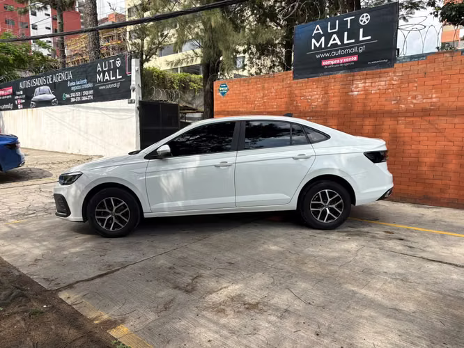 Volkswagen Virtus mecanico año 2022 de agencia