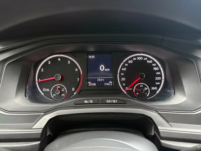 Volkswagen Virtus mecanico año 2022 de agencia