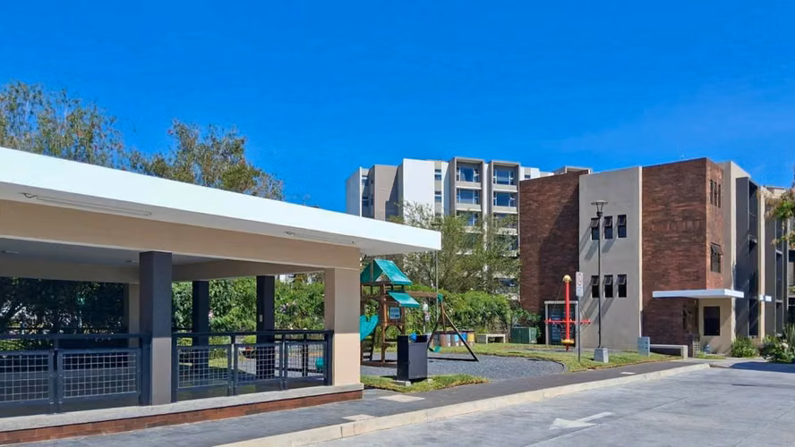 CASA EN RENTA EN CONDOMINIO SEGOVIA ALAMEDA NORTE CONDADO NARANJO - Imagen 6
