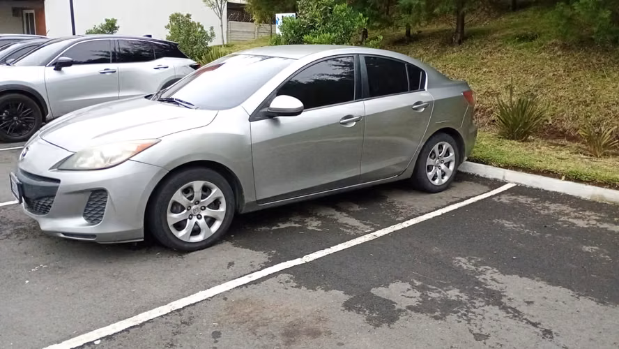 Mazda 3 Sedán 2012 Automático Tiptronic – Excelente Estado