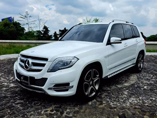Mercedes benz GLK-250 2015