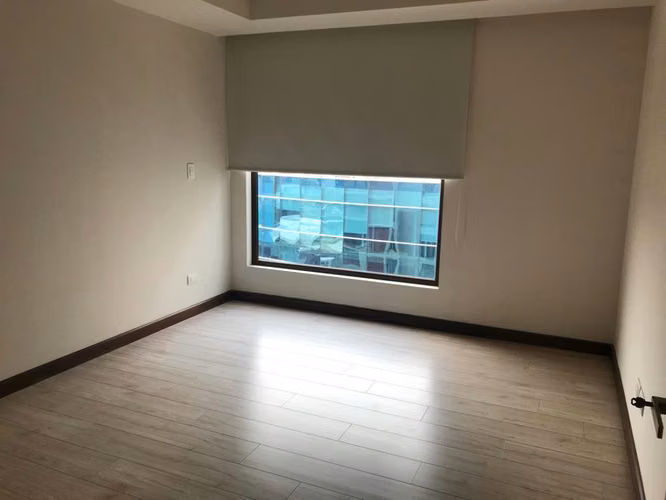 Venta de Apartamento en Edificio Veinti4 | Zona 10 a la par de Zona Pradera