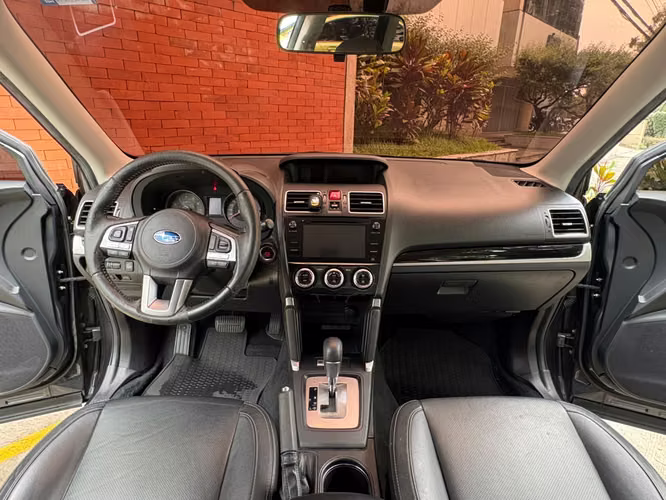 Subaru Forester AWD año 2018 de agencia